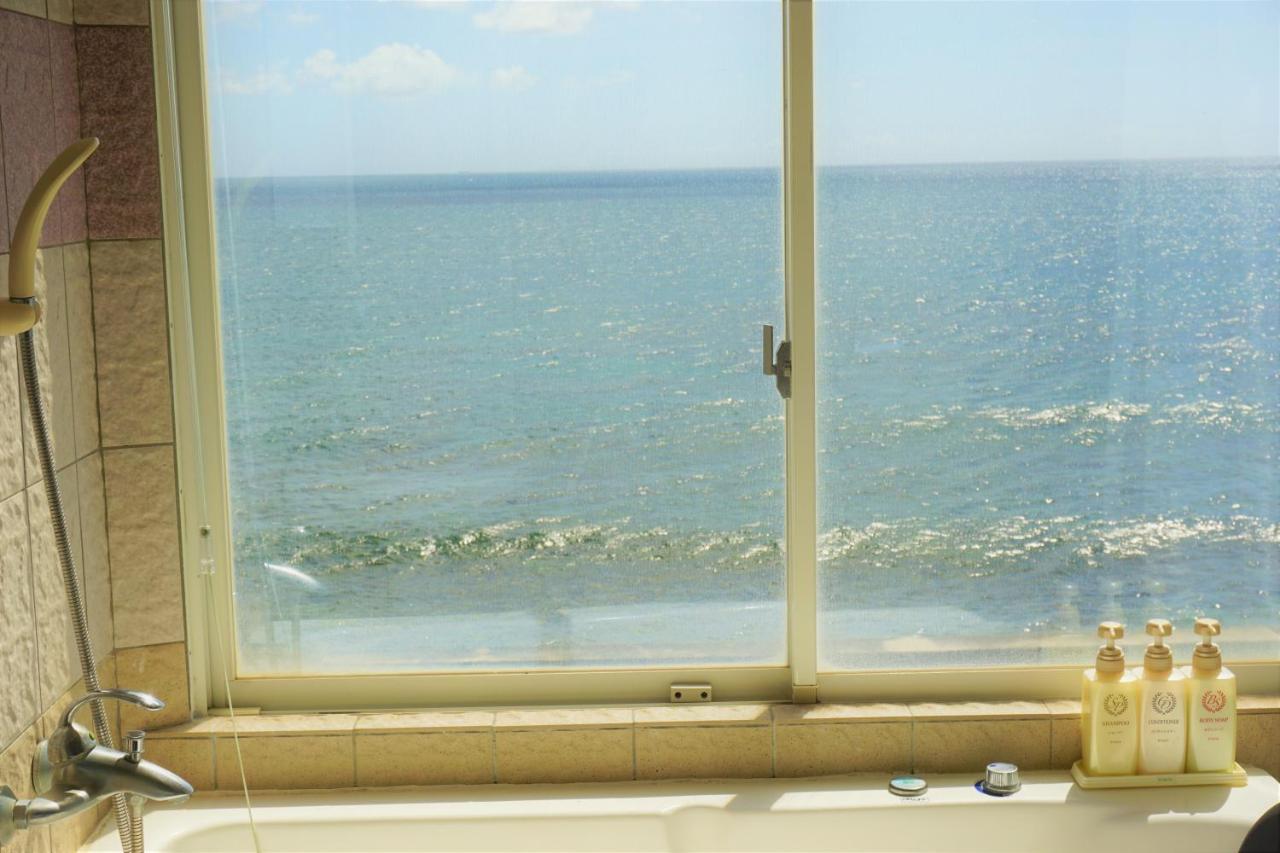 Okinawa Ocean Front Hotel Chatan Exterior foto